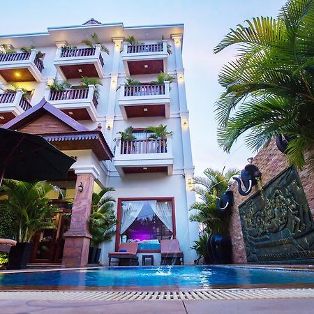 Kingfisher Angkor Hotel Сіємреап Екстер'єр фото