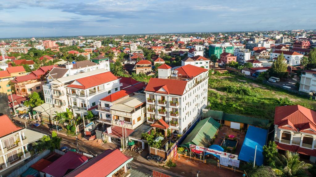 Kingfisher Angkor Hotel Сіємреап Екстер'єр фото