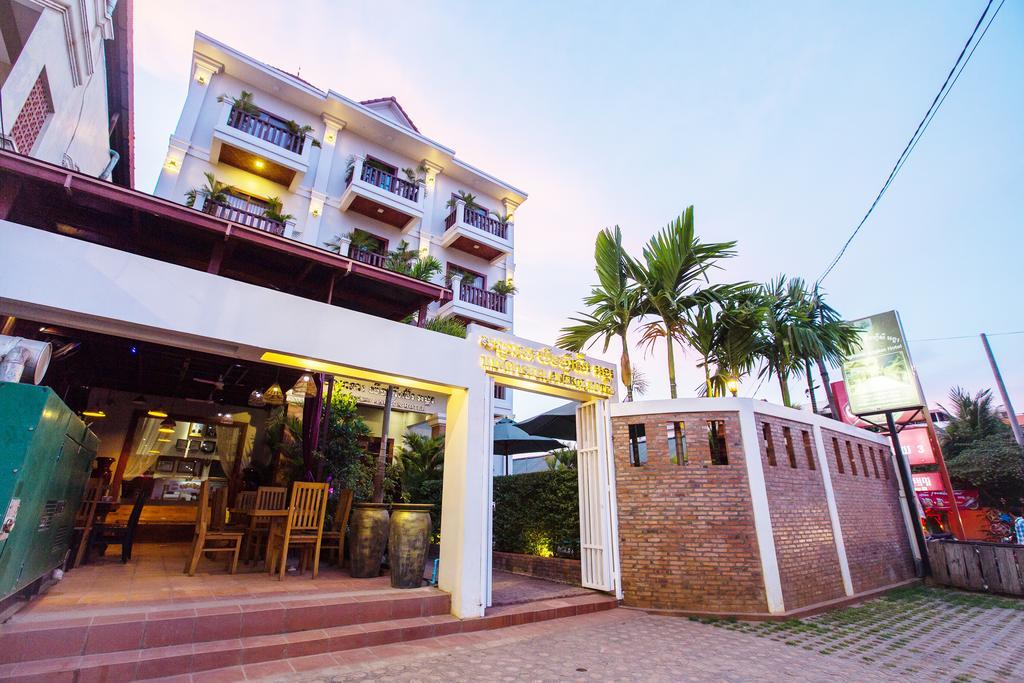 Kingfisher Angkor Hotel Сіємреап Екстер'єр фото