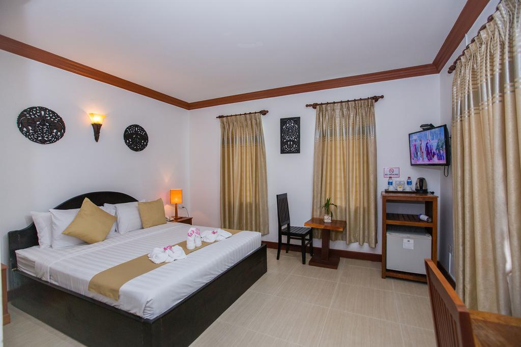 Kingfisher Angkor Hotel Сіємреап Екстер'єр фото